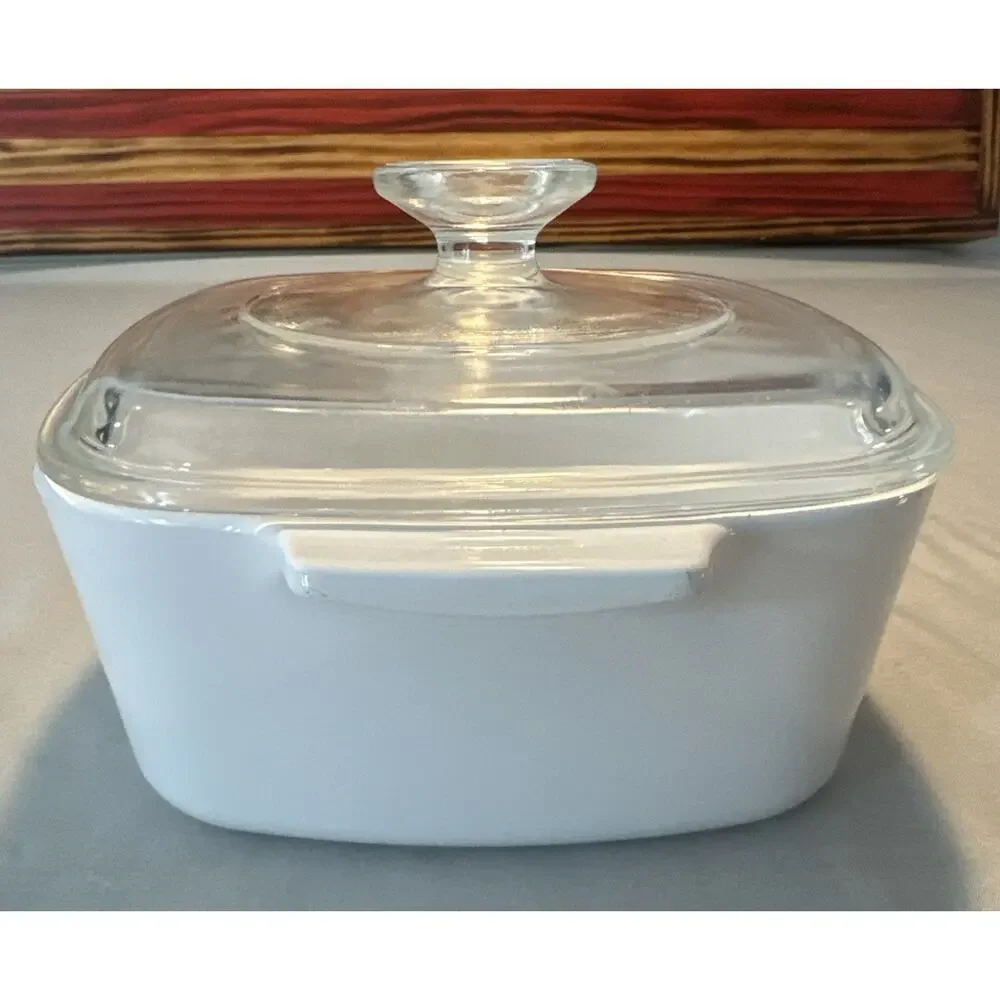 Vintage Corning Ware 1 1/2 Qt. Cornflower Blue Casserole Dish w/ A-7-C lid